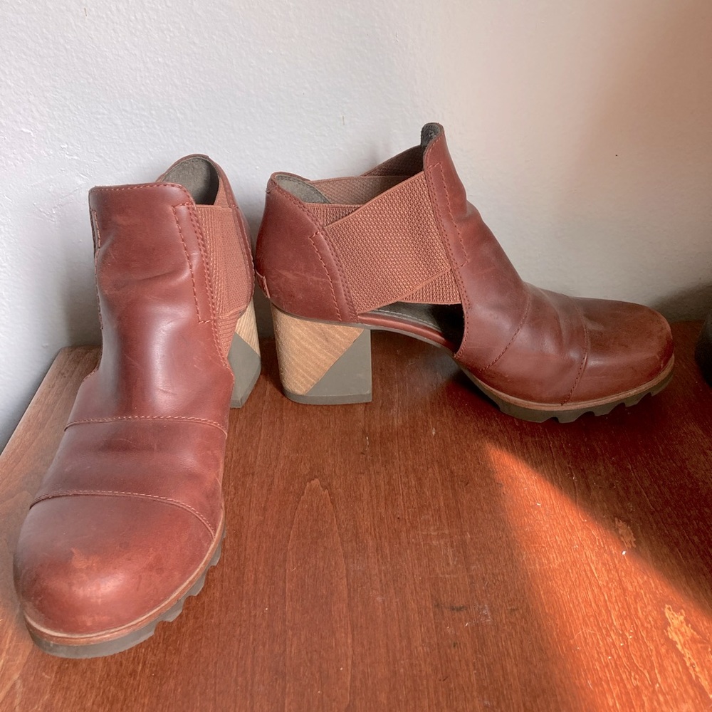 Sorel Chelsea bootie sz 9